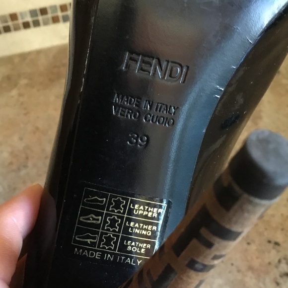 Authentic Fendi Black Patent Leather Spuntata Vernice Peep Toe Platform Pumps - Picture 11 of 15